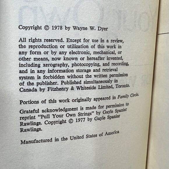 Dr. Wayne W. Dyer Pulling Your Own Strings Hardcover 1978 Self-Help Book - Picture 4 of 6